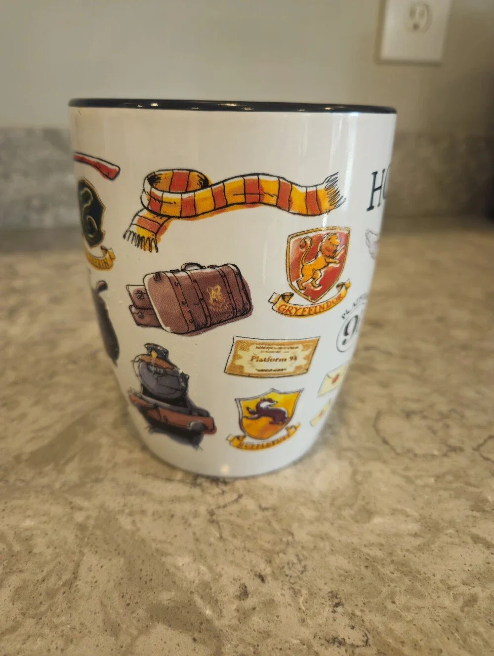 NEW HOGWARTS Harry Potter Icons Extra Large 25oz White Stoneware Coffee Mug